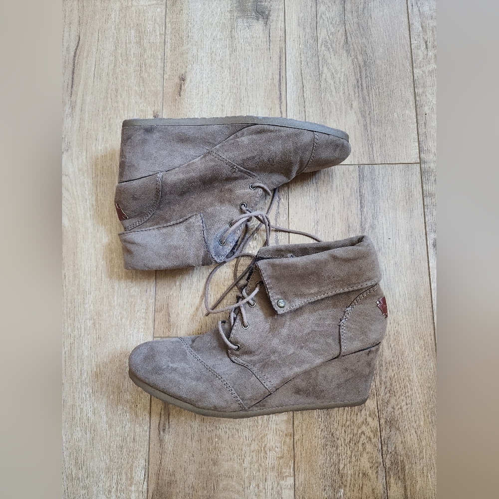 Mad Love Target Women's Desert Brown Lace Up Wedge Ankle Boots Size 11